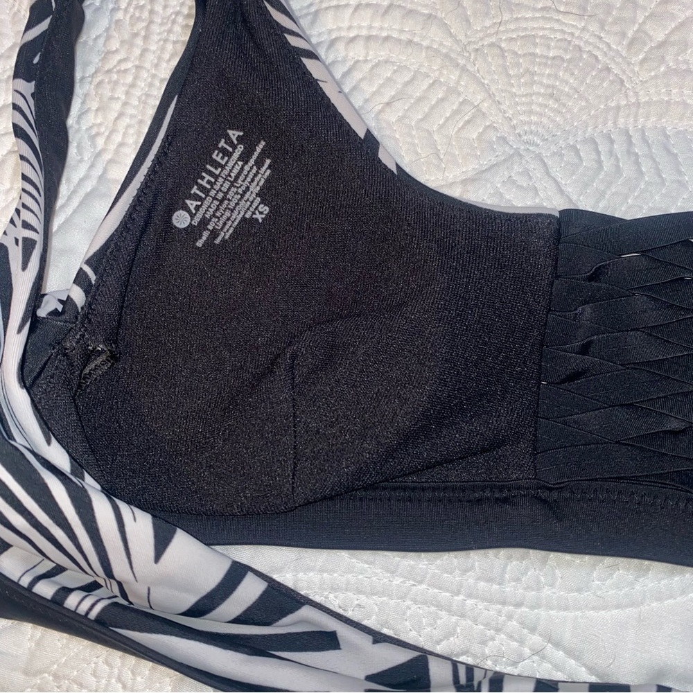Athleta women’s bathing suit top - Picture 3 of 6